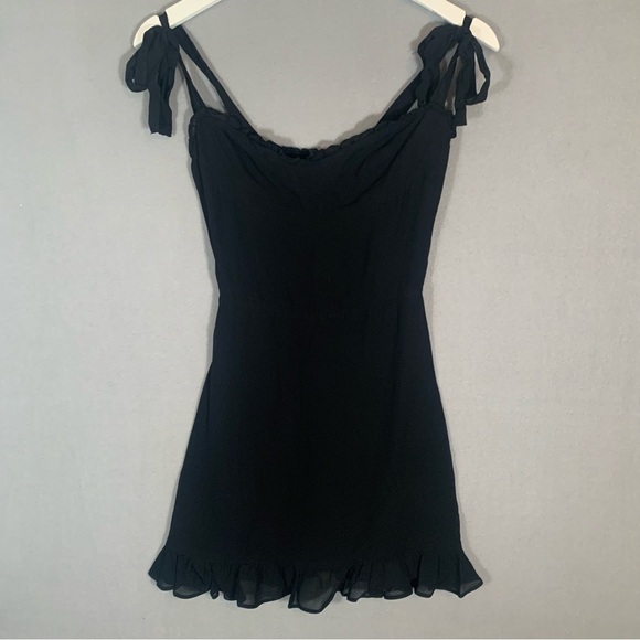 Reformation Black Ruffle Mini Christine Dress Ladies Sz 4 - Picture 2 of 5
